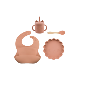 Set 4 Piezas Plato Leon + Babero , cuchara y Vaso Color Ladrillo